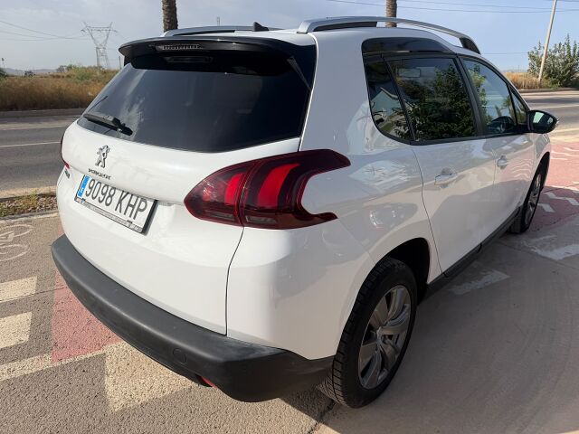 PEUGEOT 2008 STYLE 1.2 E-THP AUTO SPANISH LHD IN SPAIN 83000 MILES SUPERB 2018